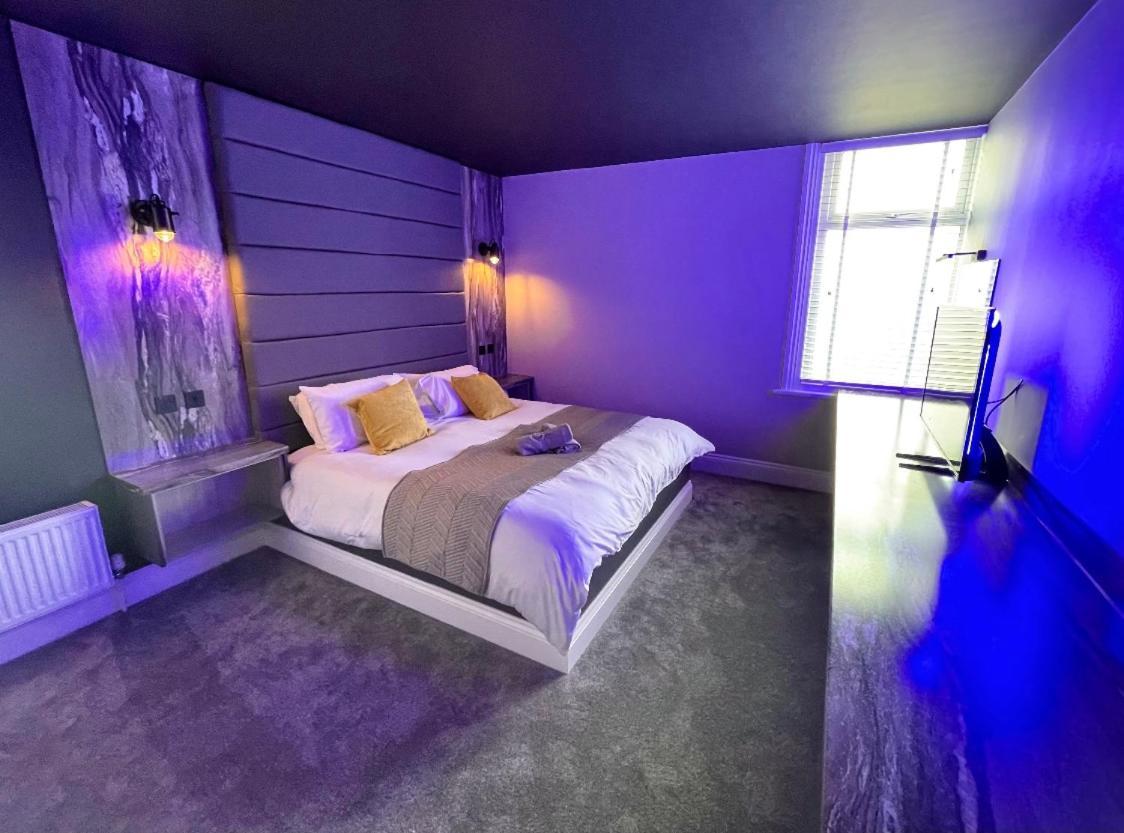Breeze Suites - Luxury Group Accom - Sleeps 19 Blackpool Esterno foto