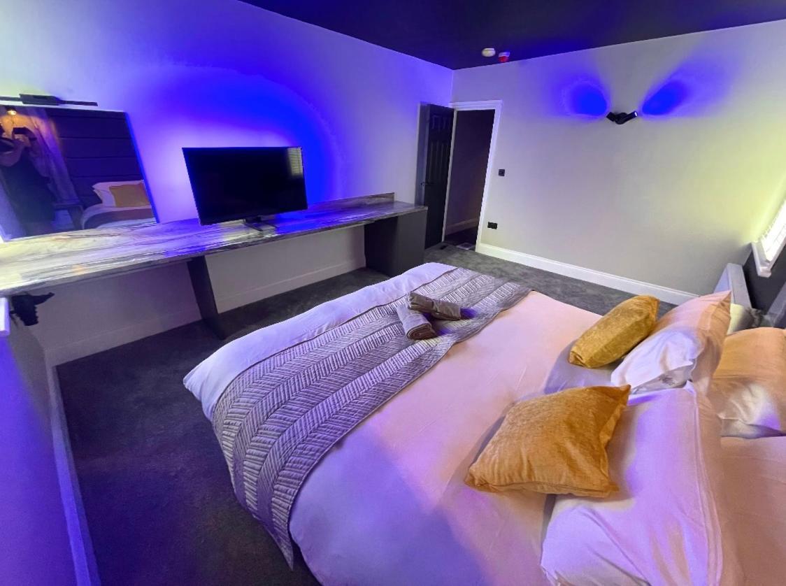 Breeze Suites - Luxury Group Accom - Sleeps 19 Blackpool Esterno foto