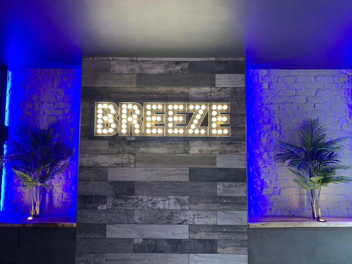 Breeze Suites - Luxury Group Accom - Sleeps 19 Blackpool Esterno foto